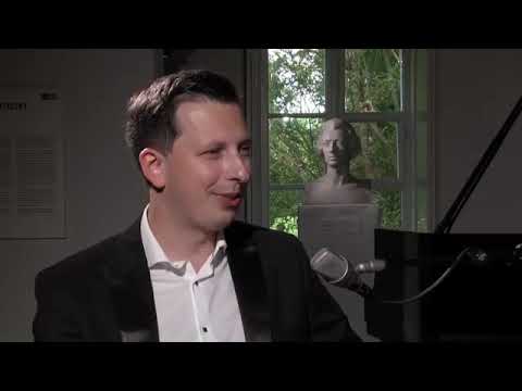 Sunday Chopin Recitals - Interview with Lucas Krupinski