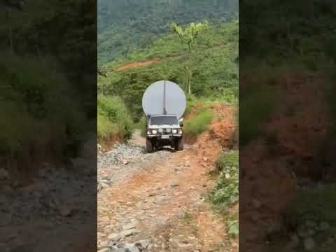 Así SUBE un camión por la trocha de Santa Rosa del Sur HOY 😱