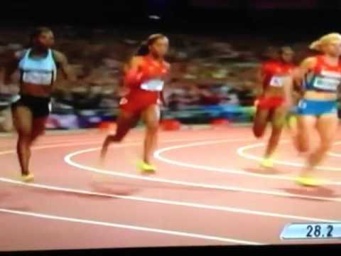 Richard Ross won Gold woman 400m