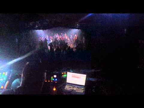 Leigh Johnson Vs. FabrixXx & p.slang -LIVE- @ 10 Years Tribehouseeffect MLK Blankenburg 15-11-2014