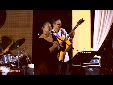 Indra Lesmana Trio ft. Bubugiri - For Your Love @ Mostly Jazz in Bali 06/11/2016 [HD]