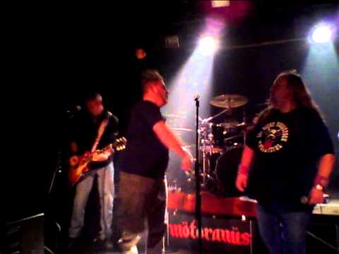 SCHREEUWEN IS KOEL!! Motöranus in OJC de Buze in Steenwijk