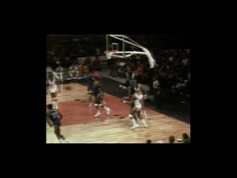 Pete Maravich flashy behind the back fake pass