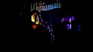 The Ukrainians - London Ukrainian Club - "Chi Znayesh Ti"
