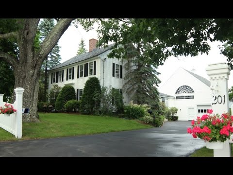 Wolfeboro's 201 N Main Street Luxury Home
