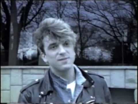 Mladen Vojičić-Tifa-Intervju 1985.flv