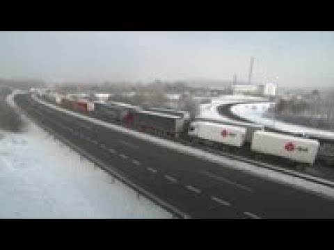 Traffic jam at closed Czech-German border