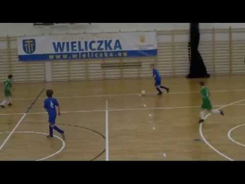 22.01.2012 - sparing Górnik Wieliczka - Szkoła Futbolu Staniątki