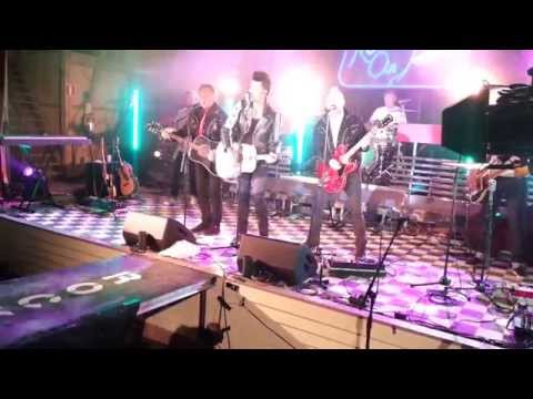 Pretty women med Brolle & The Boppers