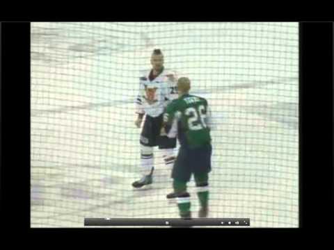 Mike Towns vs Justin Sawyer