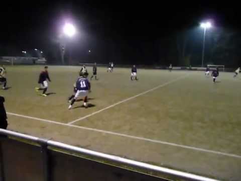 Fußball Kreisliga A - B-Junioren:  SC Herford - Herringhausen/Eickum  1 : 3