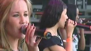 Sugababes - Shape (Glastonbury 2003)