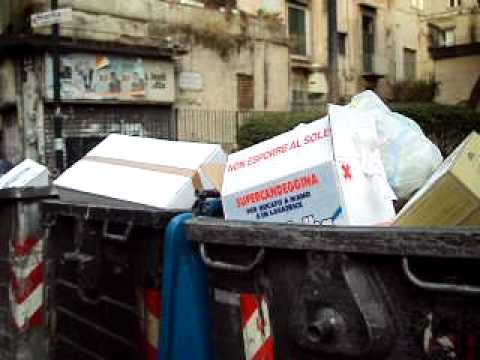 "Napule nun adda cagnà"