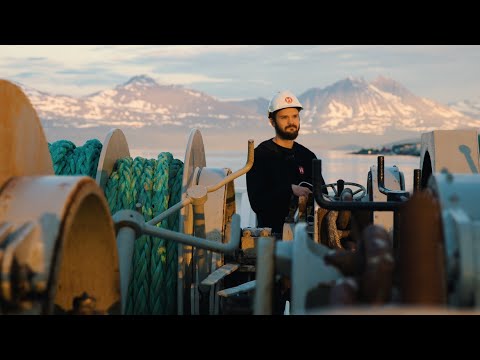 Dear Coast: Meet The Generations of Seafarers Sailing Norway’s Coast