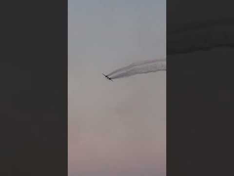 Yak-110 doing cool shit