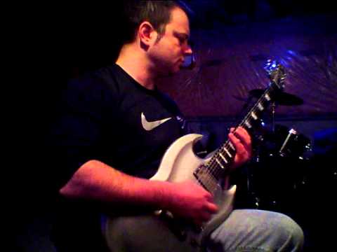 Iommi pickup with series and prarallel demo , Sabbath riffs and licks with some leads thrown in at end