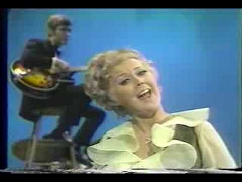 Vanda King & Moe Koffman - Poppa Won't you let me go to Town