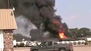 preview picture of video 'Sioux Center Tanker Fire'