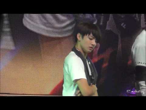 141018 BTS THE RED BULLET 팔도강산 Fan cam