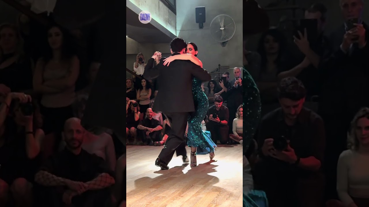 Lucas Gauto & Naima Gerasopoulou tango vals to Ilusión Azul by Orquesta de Alfredo De Angelis (1/11)