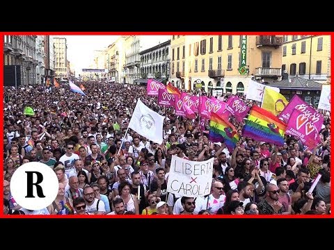 Milano Pride 2019, un corteo da record: 300mila in marcia per i diritti