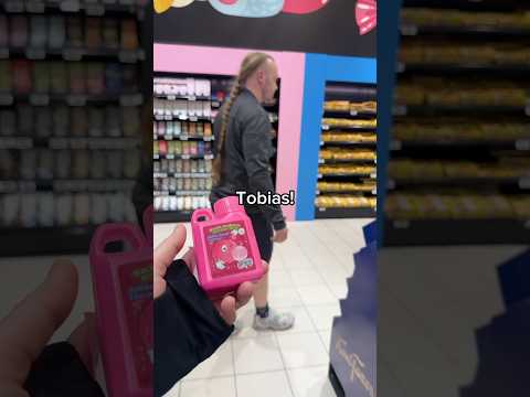 Om du har på dig KLÄDER måste du köpa DETTA! 😱 Blev Tobias Godkänd?❌✅ #shoppingchallenge