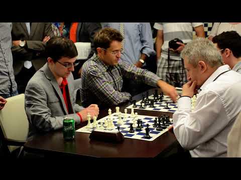 Maxim Dlugy playing bughouse 2015