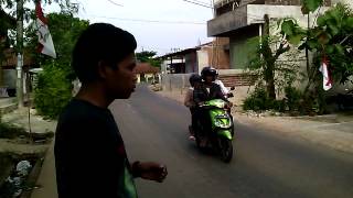 preview picture of video 'IRMANI Ngcrek (HUT RI-69),Sopir Truck Marah'