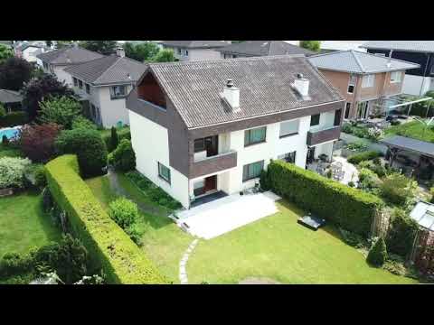 Doppeleinfamilienhaus mit Garage und Garten in Biel-Benken zu verkaufen