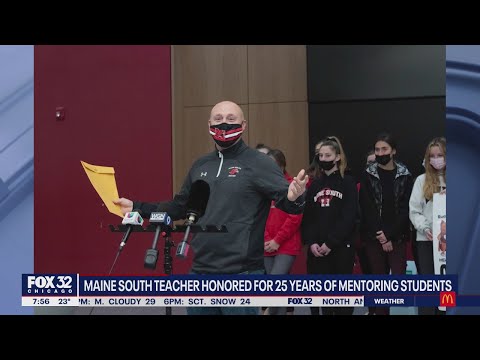 Teacher honored for 25 years of mentoring students at Maine South