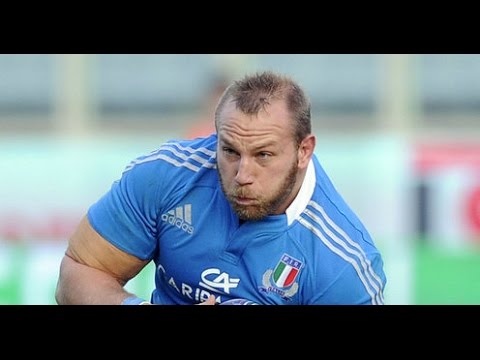 Leonardo Ghiraldini met un énorme cul à Jared Payne [+ deux bonus]