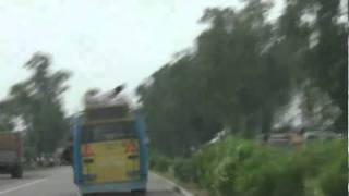 preview picture of video 'Pathankot Rd  Bus'