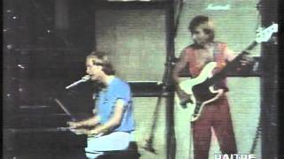 RON E GLI STADIO dal vivo a Pescara eseguono "Freccia in fondo al cuore" (Unico nel Web!)