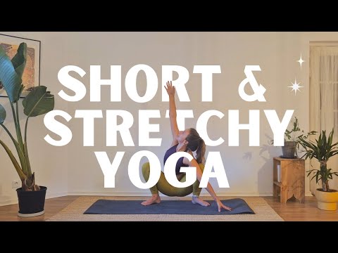 Short & Sweet Yoga Flow | 15 minute Funky Flow