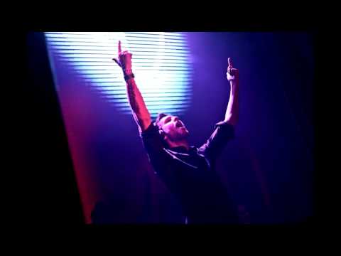 Wolfgang Gartner vs Calvin Harris - The Way It Bounce (Alexandre Bertrand's Mashup)