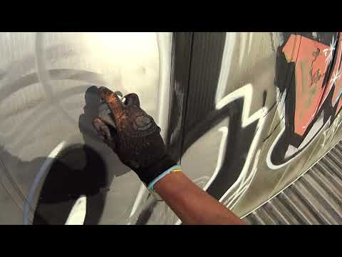 Reblis Graffiti Lifestyle #6 - Color piece w/ Reks, rooftop chrome bombing and police. POV