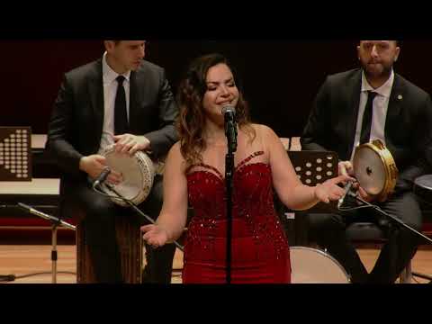 Esra İçöz - Şarap Mahzende Yıllanır