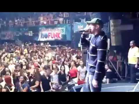 Mc Godô - Ao Vivo No Baile Na Rocinha (Relíquia)