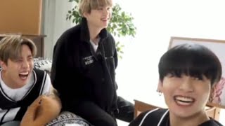 Download lagu BTS Jungkook cute moments with the Balloons mp3 Download lagu BTS Jungkook cute moments with the Balloons mp3