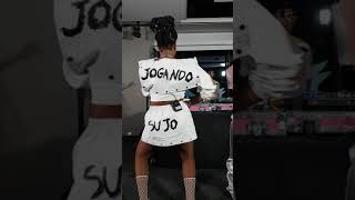 Ludmilla ensina a coreografia de &quot;Jogando Sujo&quot;