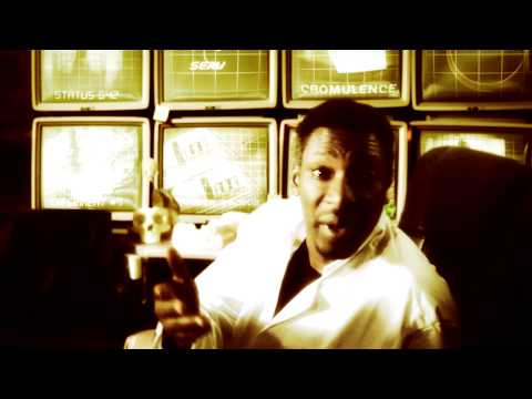 Seanie T ft. Roots Manuva - Move Ya Shoulder [Chemo Remix]