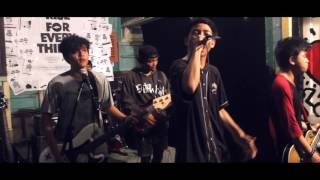Atomic n&#39; Apollo - Tell me (LIVE @Epic Kitchen Banjarnegara)