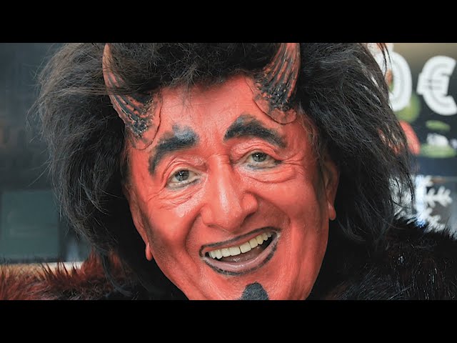 Video zu 'Einer Muss Der Krampus Sein' ansehen Video zu 'Einer Muss Der Krampus Sein' ansehen