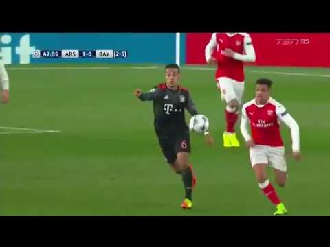 Vidal foul on Sanchez (no card) | Arsenal Vs Bayern ✔2017