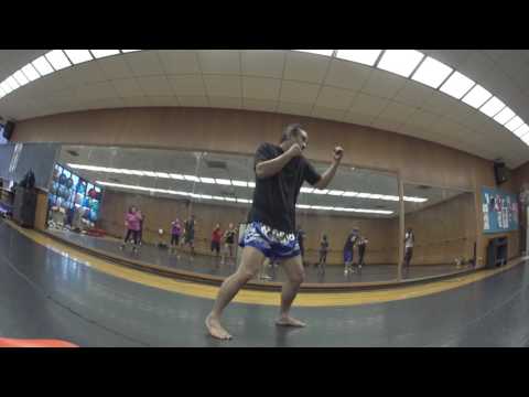 Muay Thai Tip: Shoulder Rolling