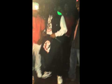 Yung Ells performance @132