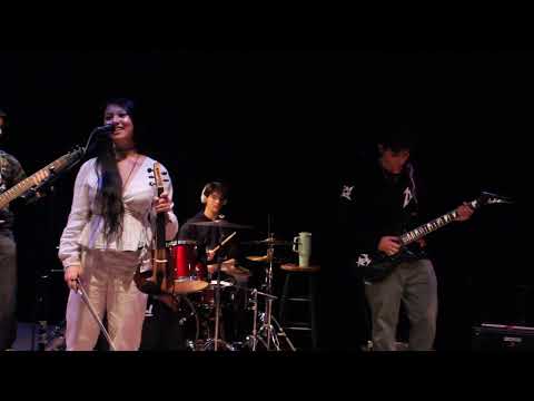 Alexa Leclere: “Blink Gone” by VIVINOS (The Songwriters Club, Fall Cover Showcase)