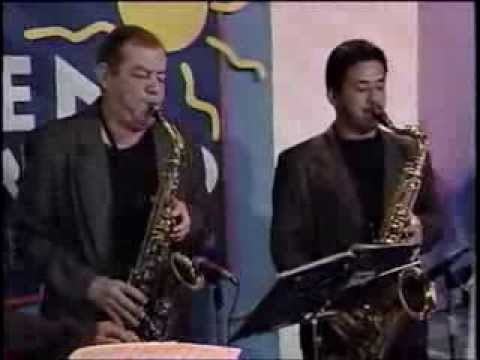 ASI EMPEZARON PAPA Y MAMA     LOS HISPANOS  - VIVO