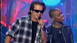 John Mellencamp and Me&#39;Shell Ndegeocello &quot;Wild Night&quot; Live 1994