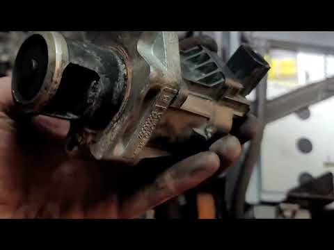 Clean the (EGR Valve) on a 2014 - 2015 Diesel Chevy Cruze
